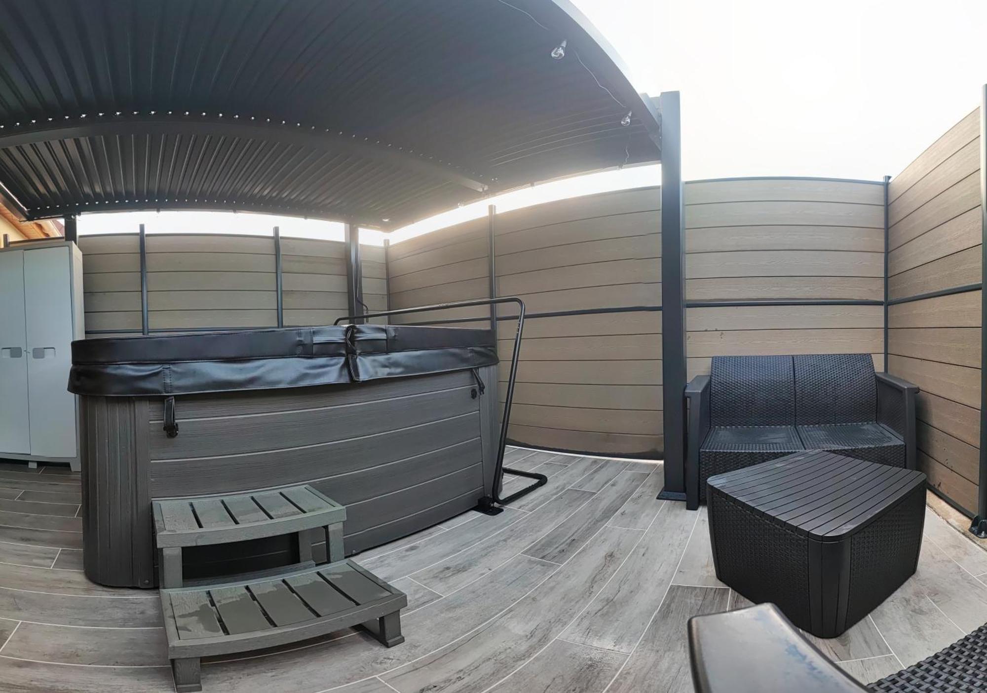 La Kaz Rhumantique Sauna And Privatif La Riviere-Saint-Sauveur